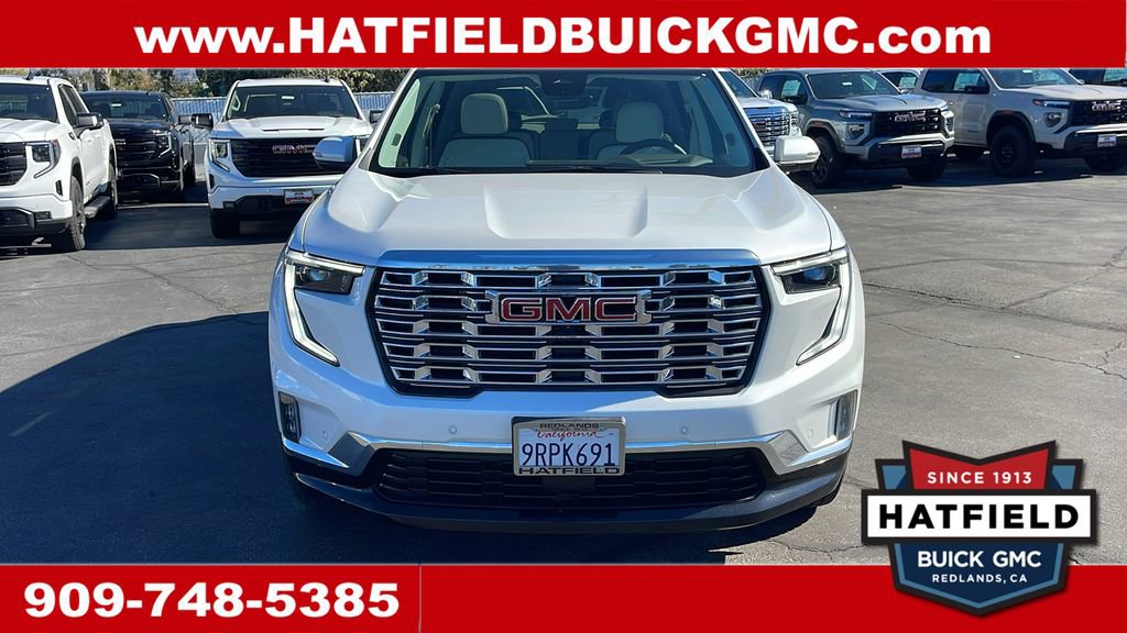 2025 GMC Acadia AWD Denali photo 3