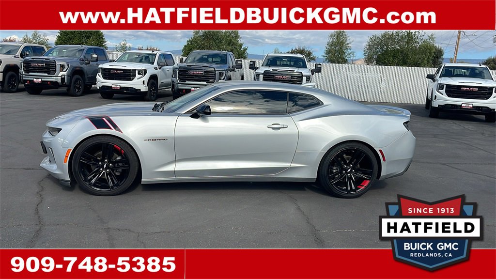 2018 Chevrolet Camaro 1LT photo 2