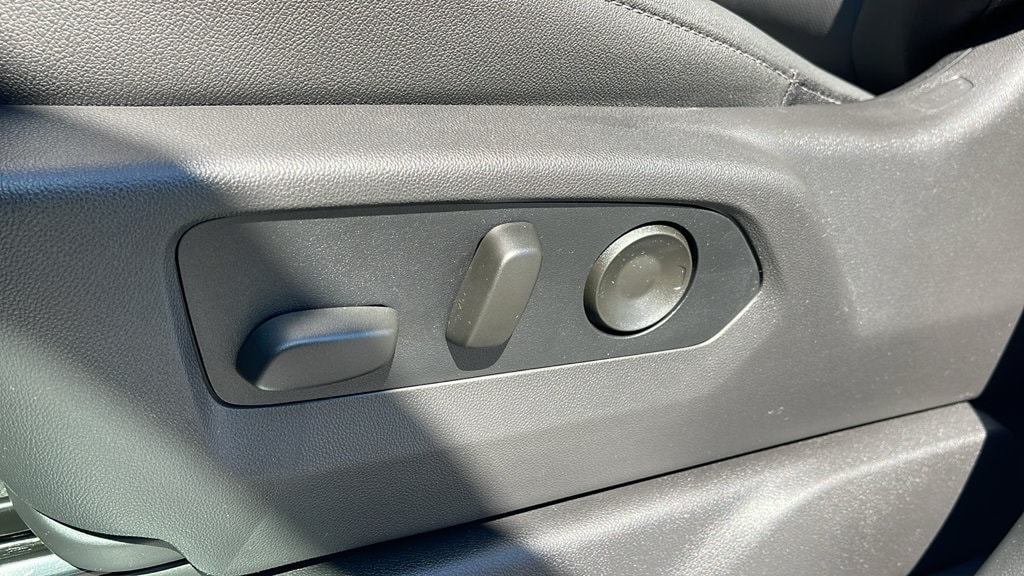 2026 GMC Sierra 2500HD SLT - Photo 13