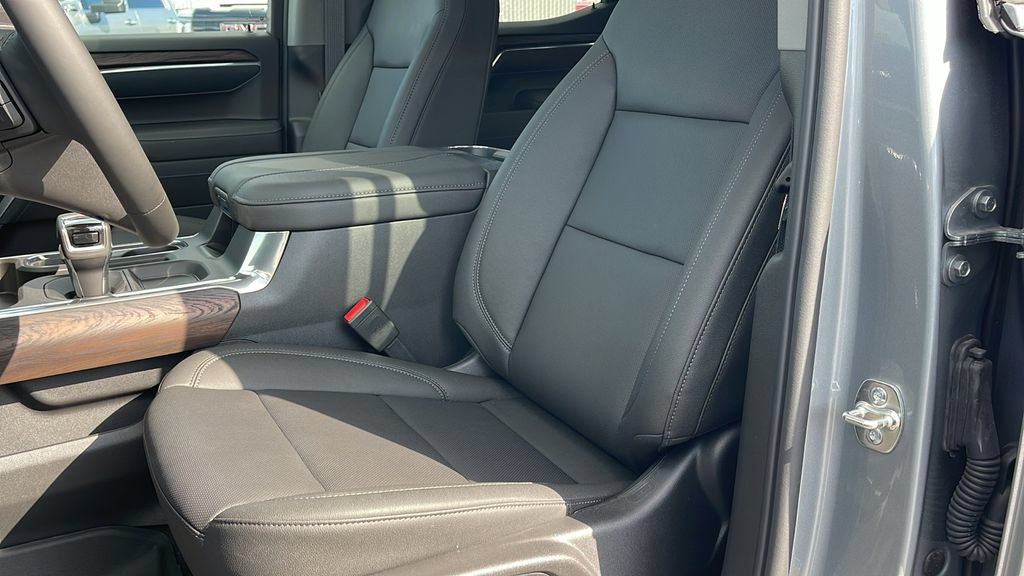 2026 GMC Sierra 1500 SLT - Photo 14