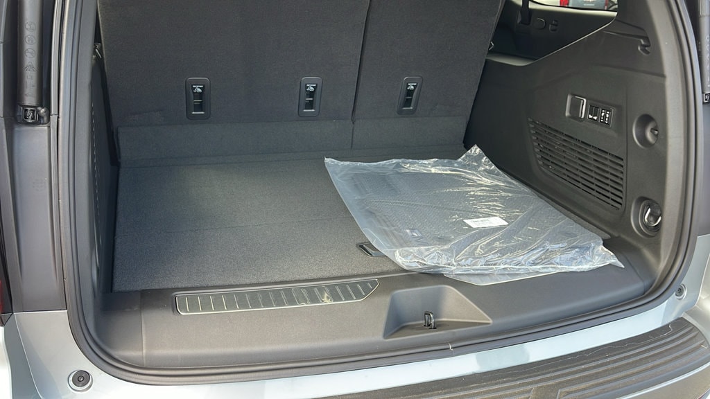 2026 GMC Yukon XL Denali - Photo 27