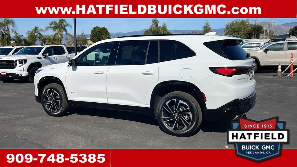 2026 Buick Enclave Sport Touring photo 2