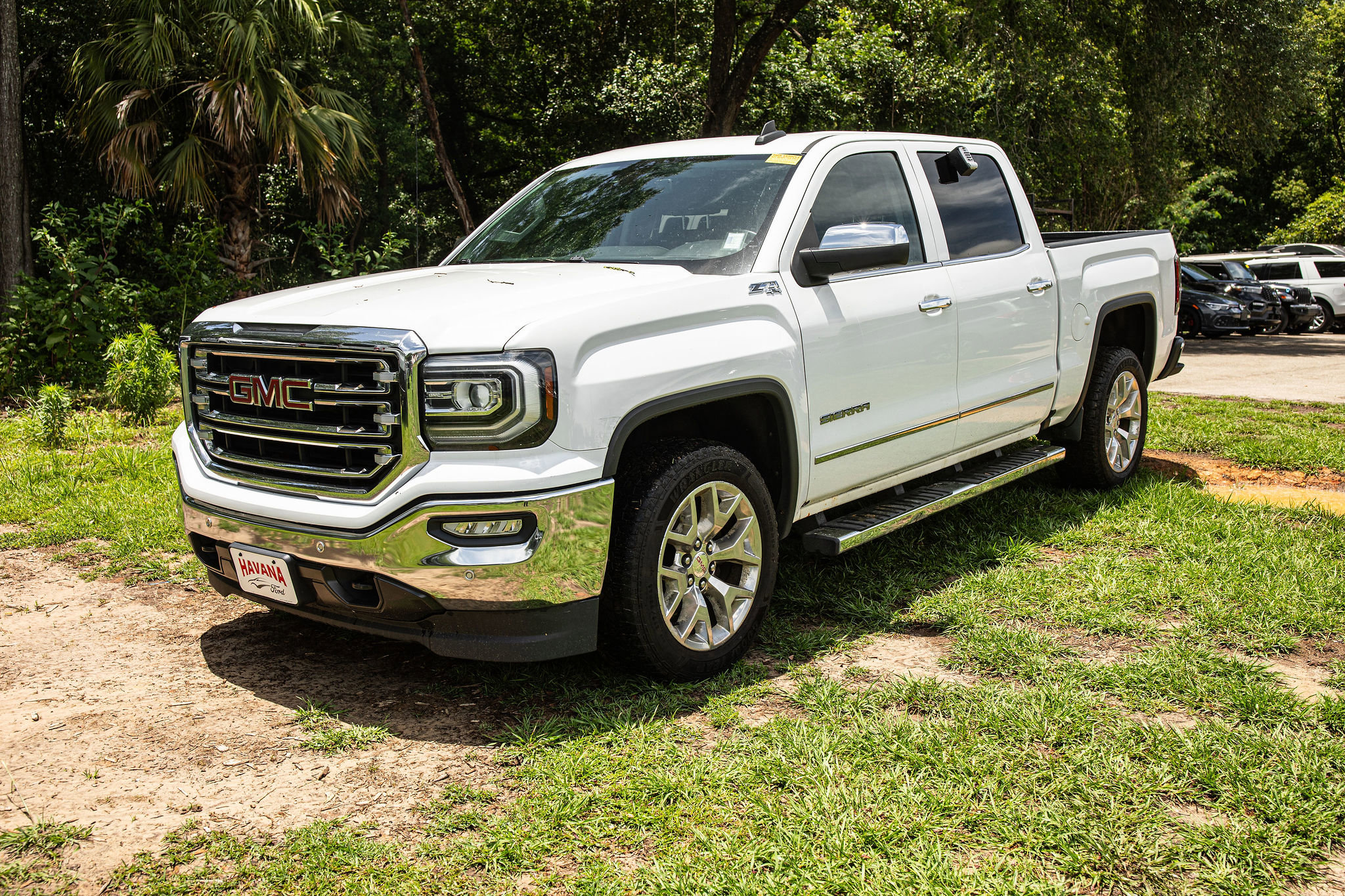 2017 GMC Sierra 4WD Crew Cab Short Box SLT's photo