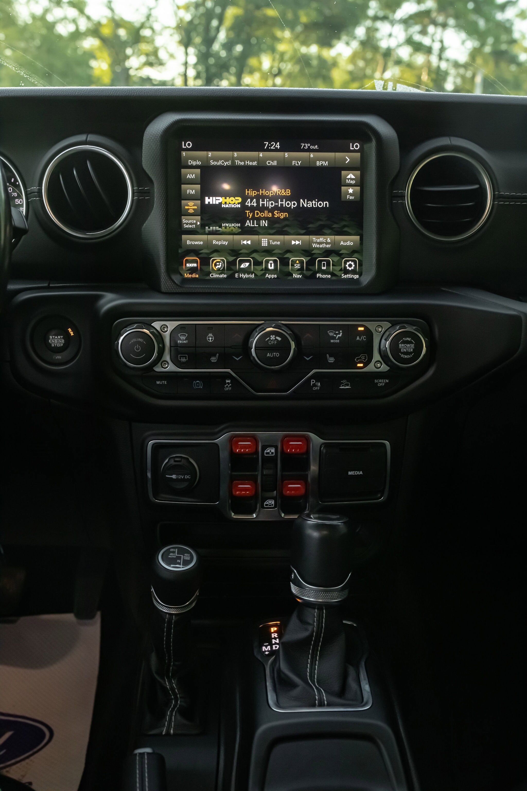 2021 Jeep Wrangler Unlimited Sahara 4XE - Photo 19