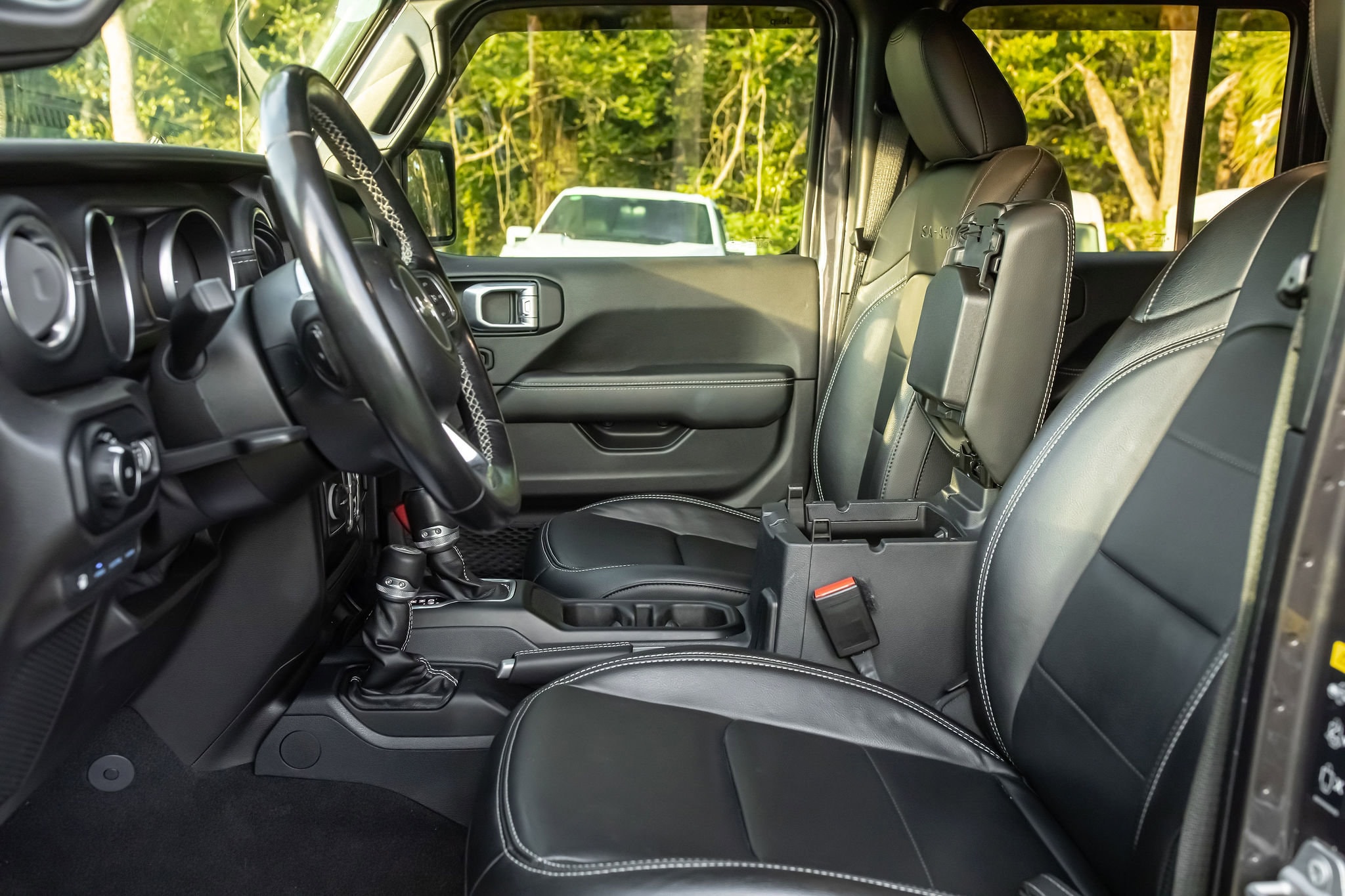 2021 Jeep Wrangler Unlimited Sahara 4XE - Photo 12