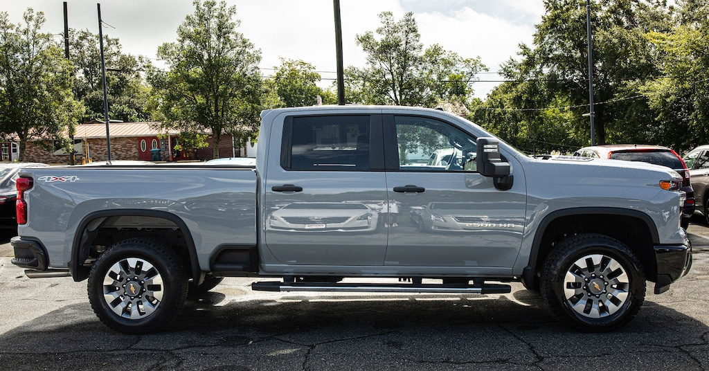 Used 2025 Chevrolet Silverado 2500HD Custom 4WD Crew Cab 159 Custom