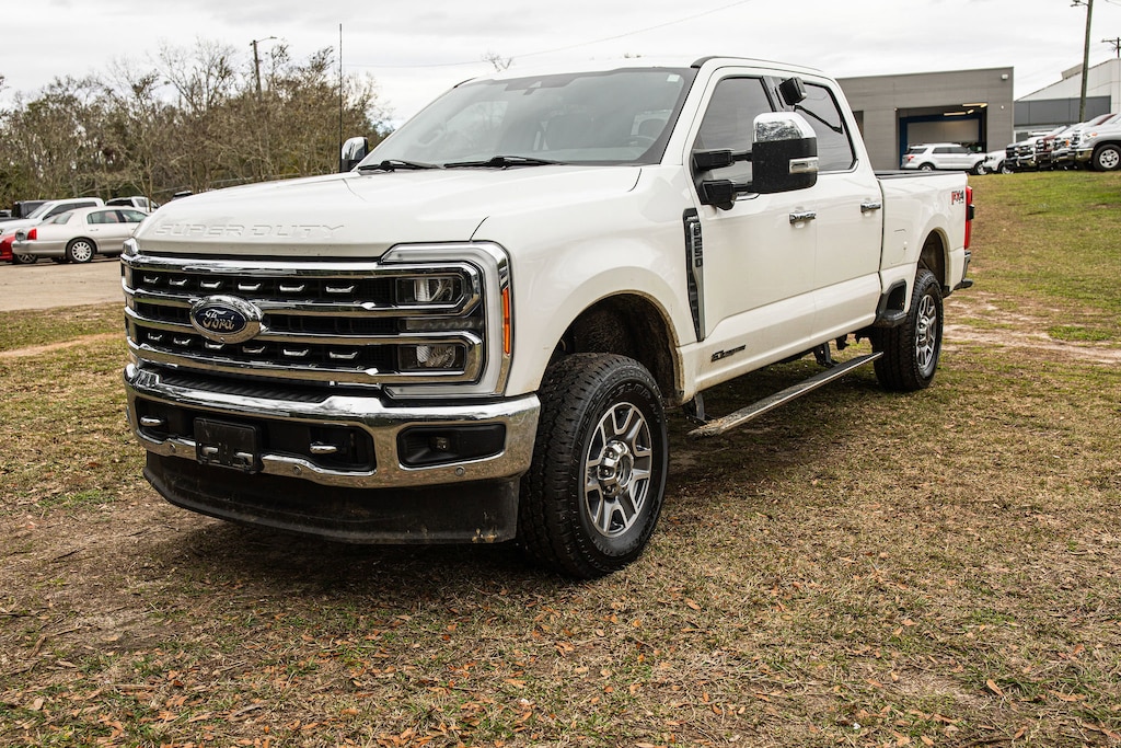 Used 2023 Ford Super Duty F-250 SRW LARIAT LARIAT 4WD Crew Cab 6.75 Box