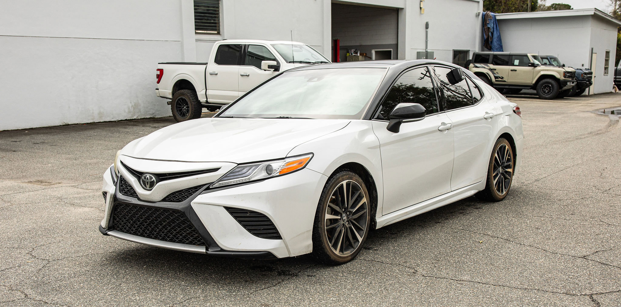 2019 Toyota Camry XSE's photo