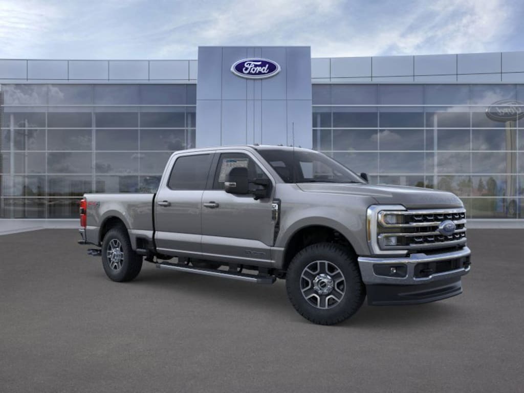 New 2025 Ford Super Duty F-250 Lariat TRUCK