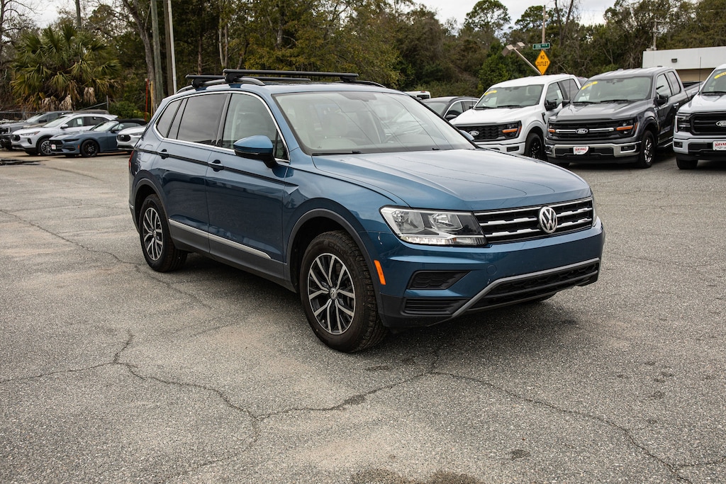 Used 2020 Volkswagen Tiguan SE 2.0T SE FWD