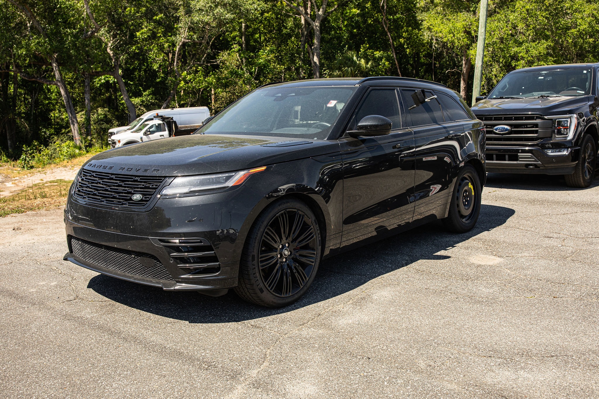 2024 Land Rover Range Rover Velar P250 Dynamic SE's photo