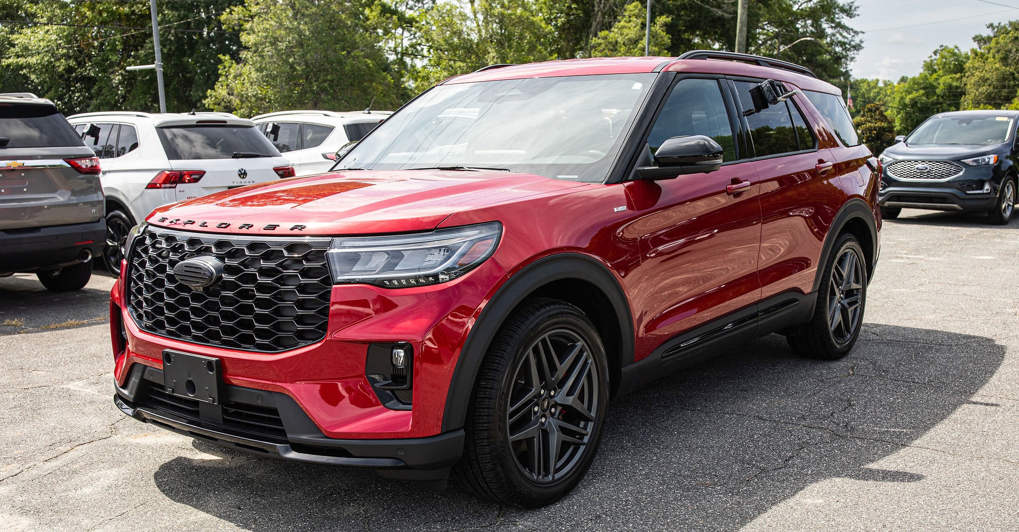 2025 Ford Explorer ST-LINE RWD (PL535)'s photo