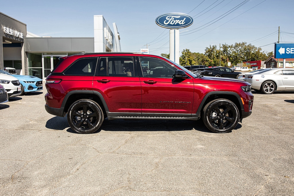 Used 2024 Jeep Grand Cherokee Limited Limited 4x2