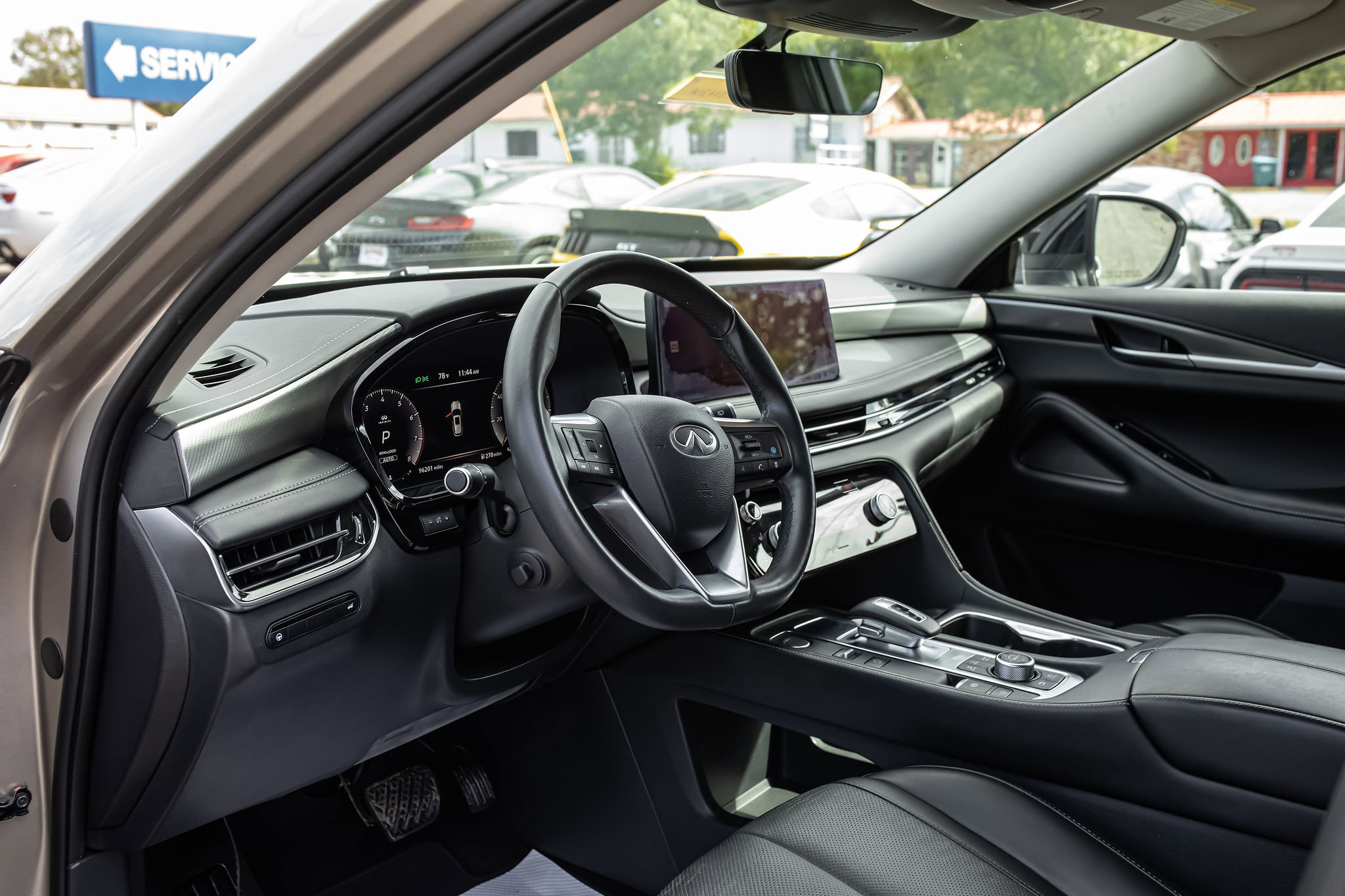 2023 INFINITI QX60 LUXE - Photo 14