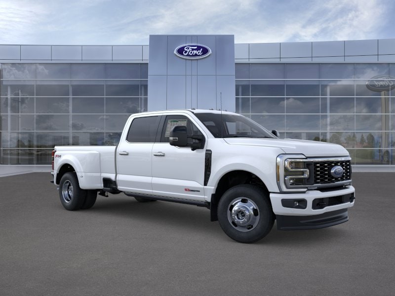 2026 Ford F-350 Platinum 4x4 Crew Cab 8' Box DRW's photo