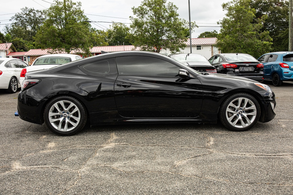 Used 2016 Hyundai Genesis Coupe 3.8L Base 3.8L Auto Base w/Black Seats