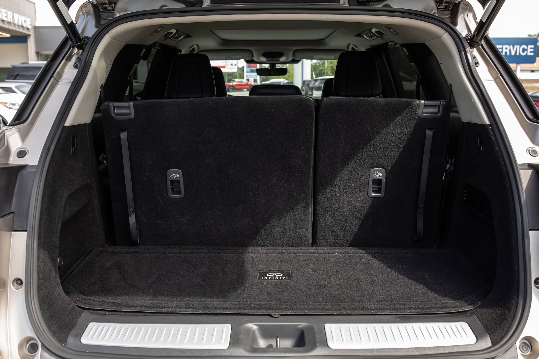 2023 INFINITI QX60 LUXE - Photo 7