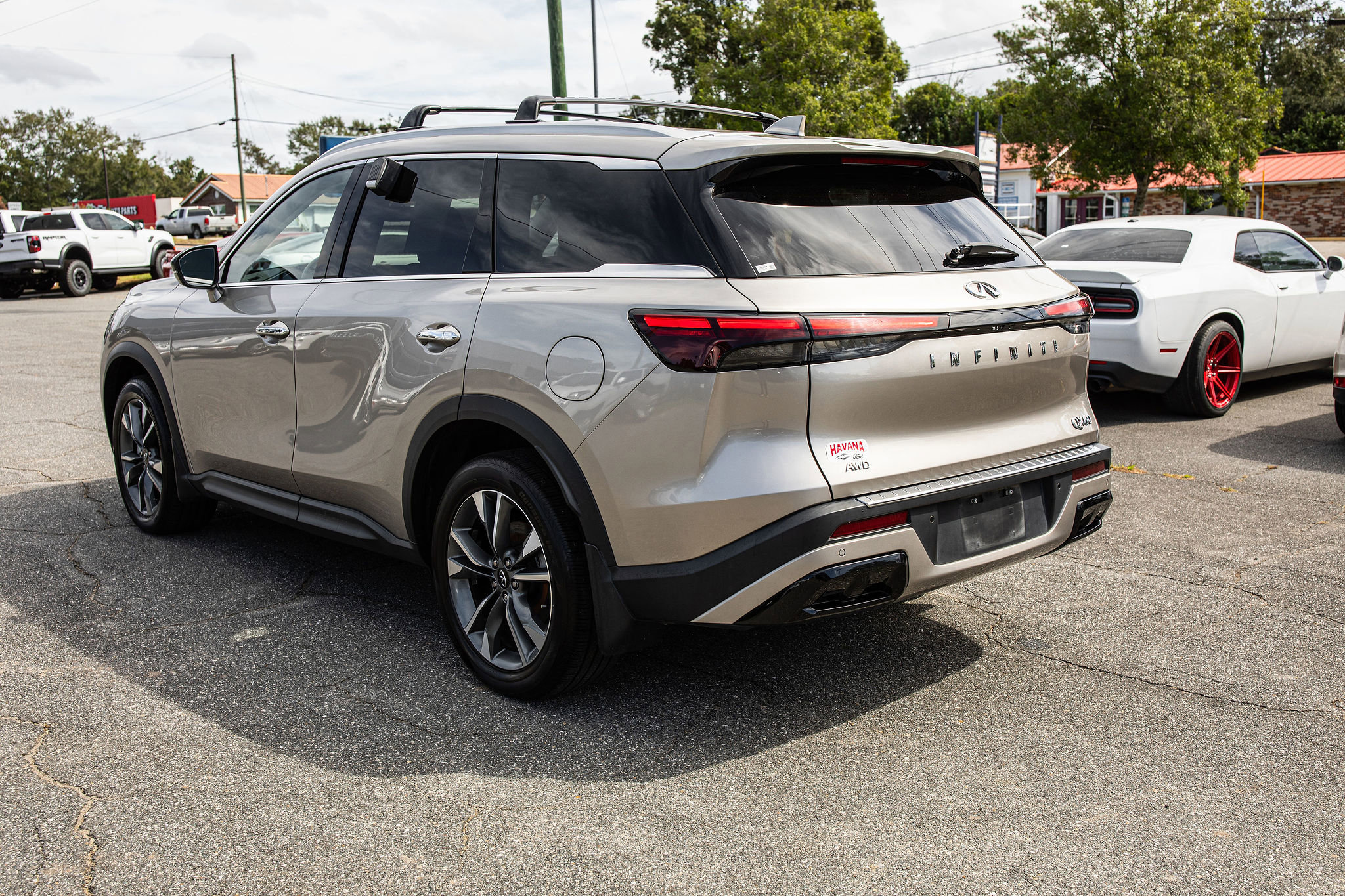 2023 INFINITI QX60 LUXE - Photo 9