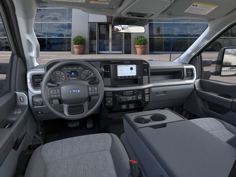2025 Ford F-350 Super Duty XL - Photo 9