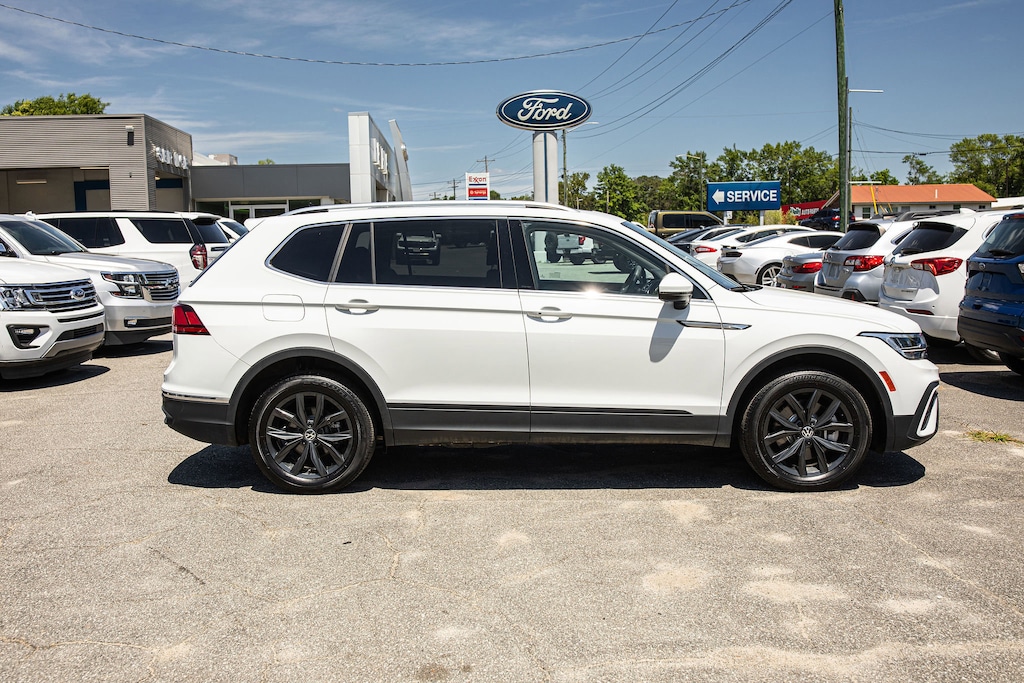 Used 2024 Volkswagen Tiguan SE 2.0T SE FWD
