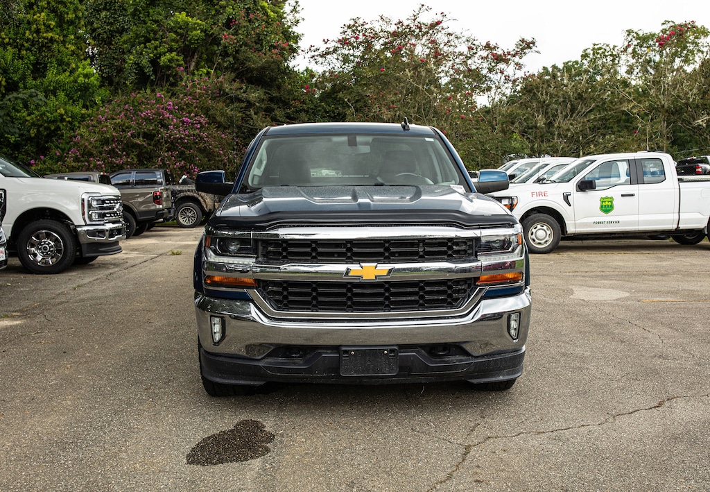 Used 2018 Chevrolet Silverado 1500 LT 4WD Double Cab 143.5 LT w/1LT