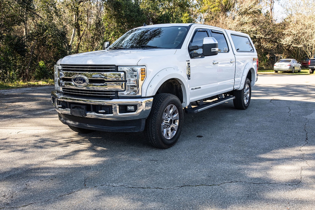 Used 2019 Ford Super Duty F-250 SRW LARIAT