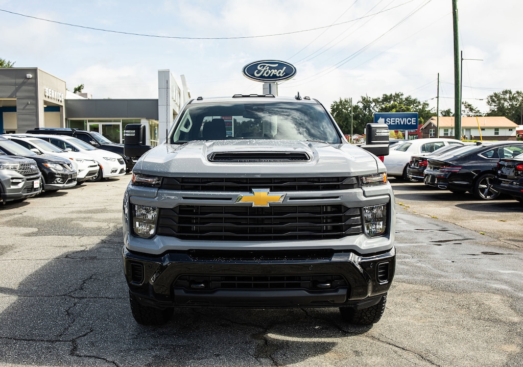 Used 2025 Chevrolet Silverado 2500HD Custom 4WD Crew Cab 159 Custom