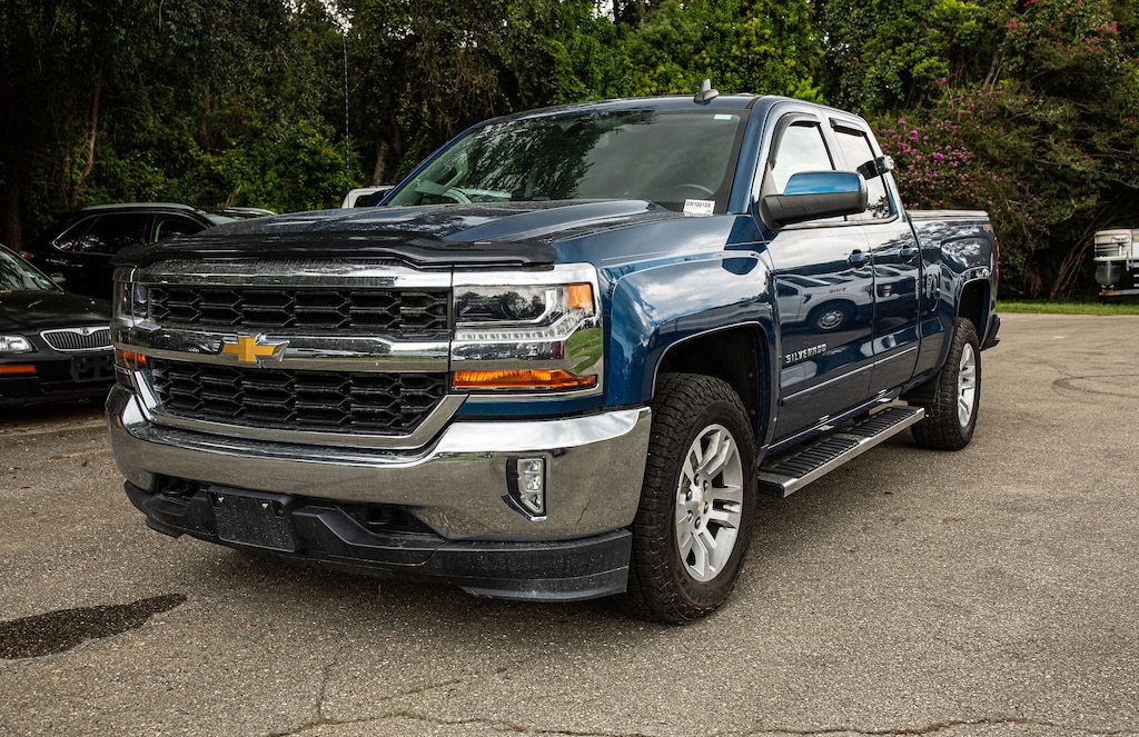 Used 2018 Chevrolet Silverado 1500 LT 4WD Double Cab 143.5 LT w/1LT