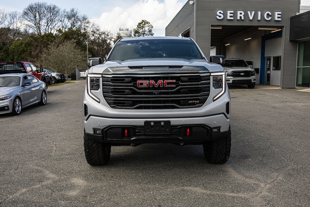 Used 2022 GMC Sierra 1500 AT4 4WD Crew Cab 147 AT4