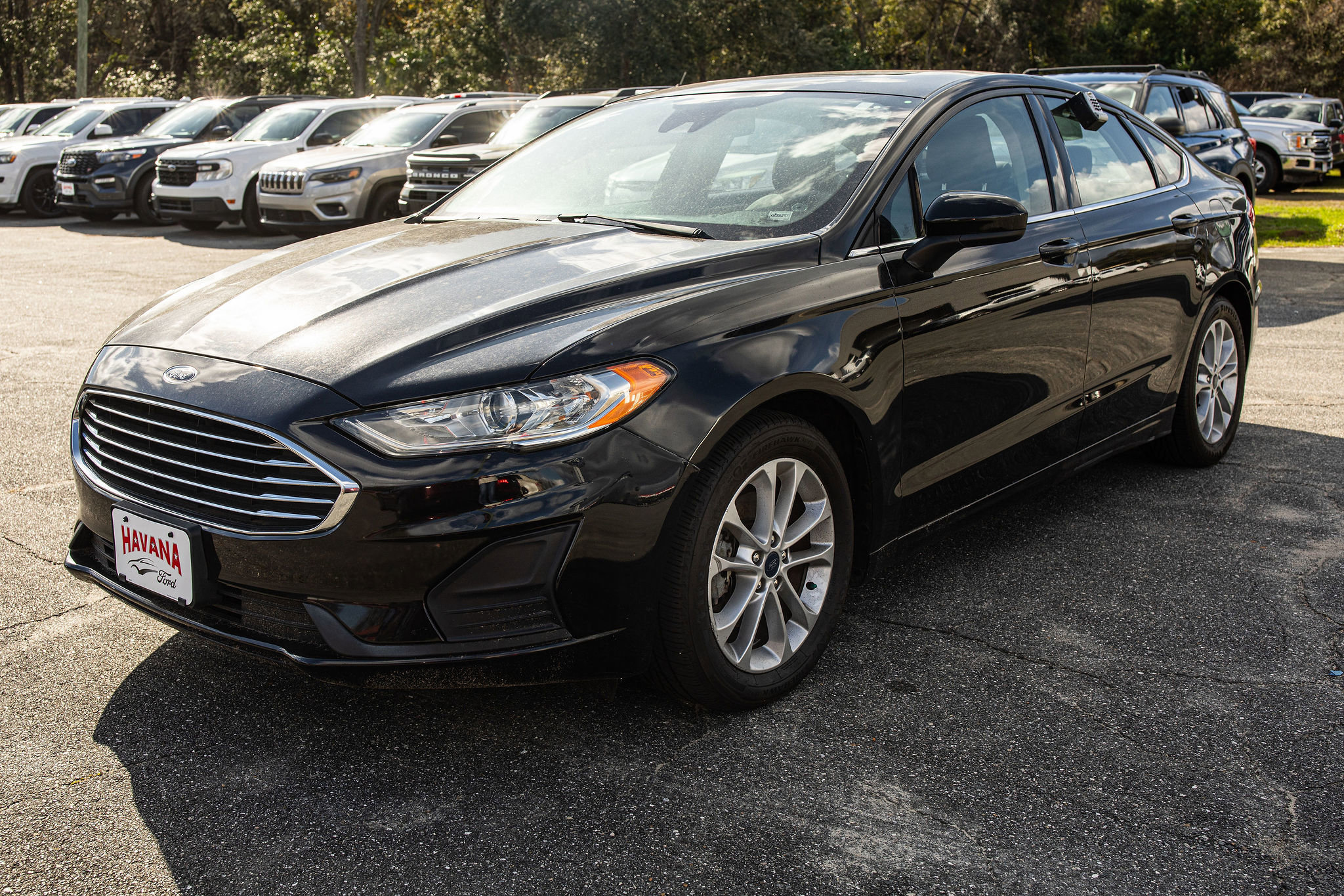 2019 Ford Fusion SE's photo