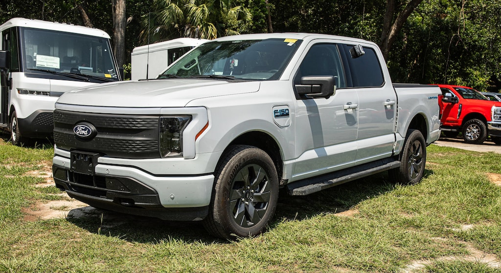 Used 2025 Ford F-150 Lightning Flash Flash 4WD SuperCrew 5.5 Box