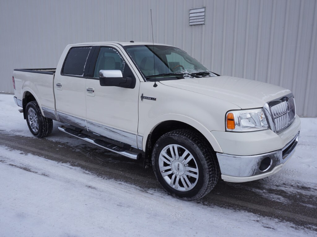 Used 2007 Lincoln Mark LT For Sale at Griffin Lincoln Fort Atkinson | VIN:  5LTPW18597FJ05109