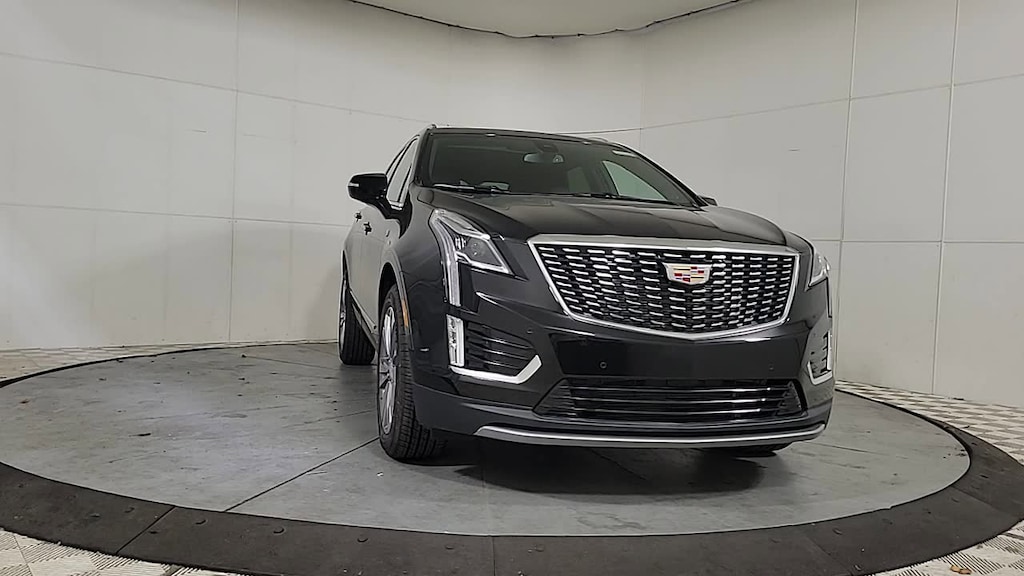 New 2025 CADILLAC XT5 Premium Luxury SUV