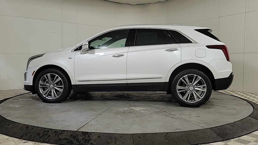 Used 2025 CADILLAC XT5 Premium Luxury SUV