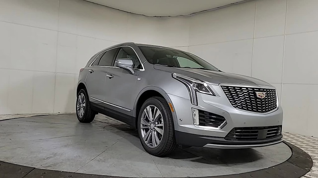 New 2025 CADILLAC XT5 Premium Luxury SUV