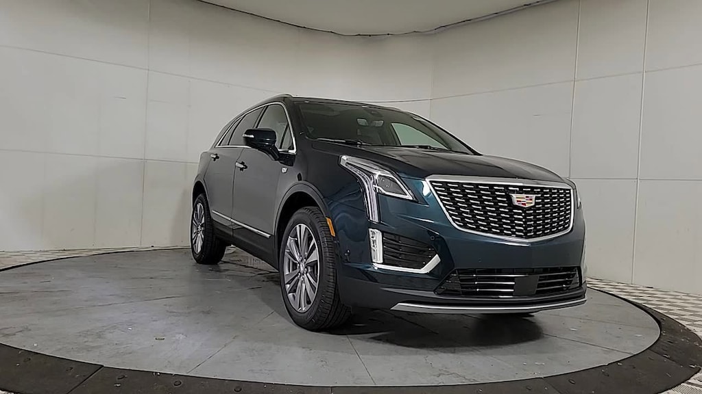 New 2025 CADILLAC XT5 Premium Luxury SUV
