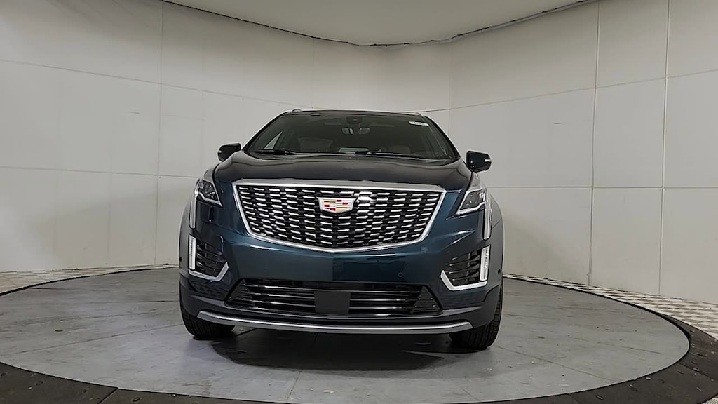 New 2025 CADILLAC XT5 Premium Luxury SUV