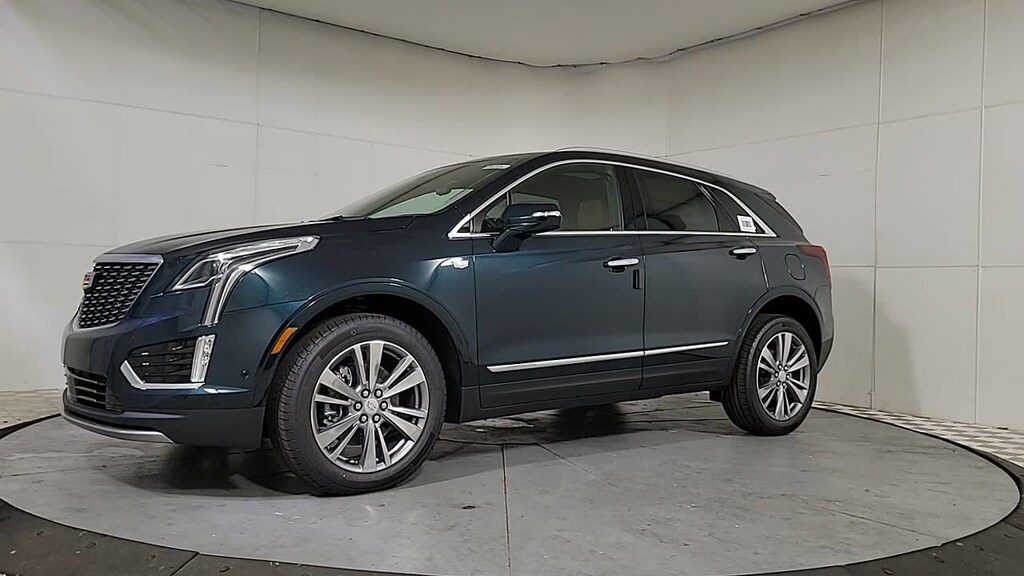 New 2025 CADILLAC XT5 Premium Luxury SUV