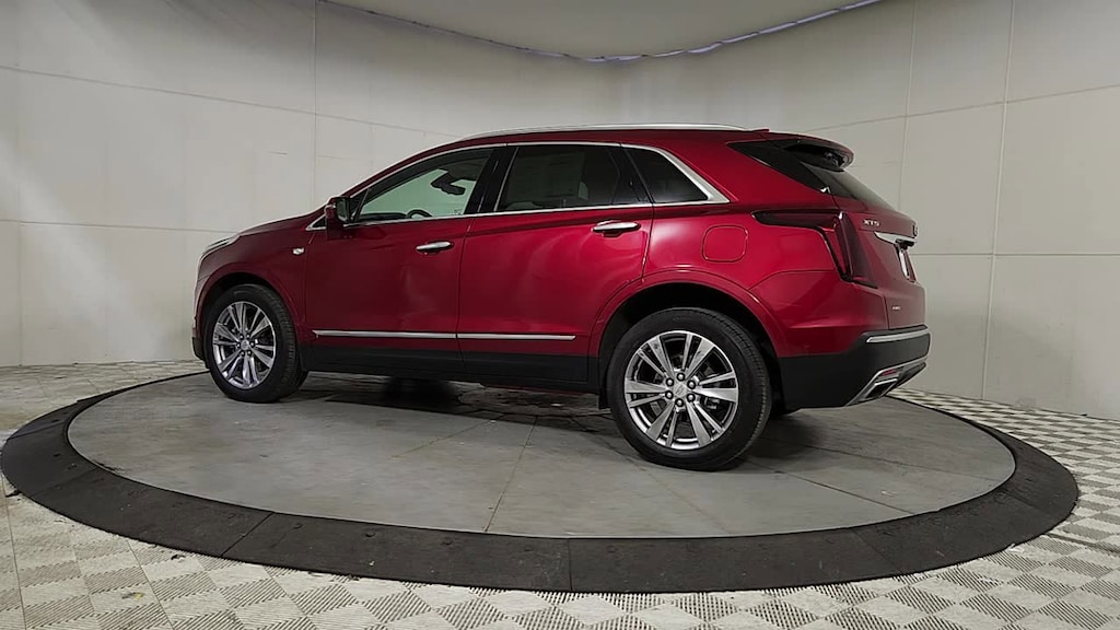 Used 2024 CADILLAC XT5 Premium Luxury SUV