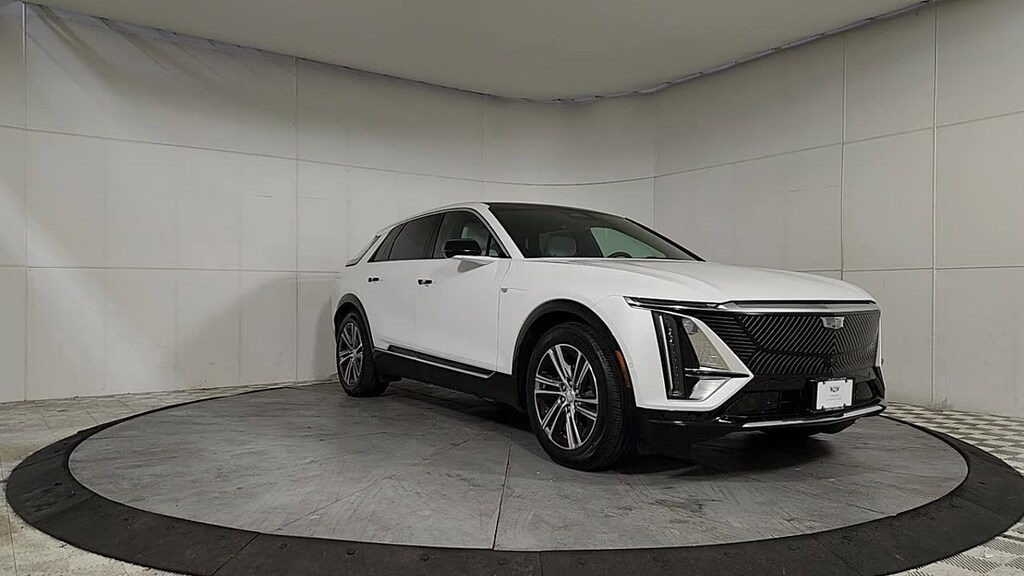 Used 2024 CADILLAC LYRIQ Luxury 1 SUV