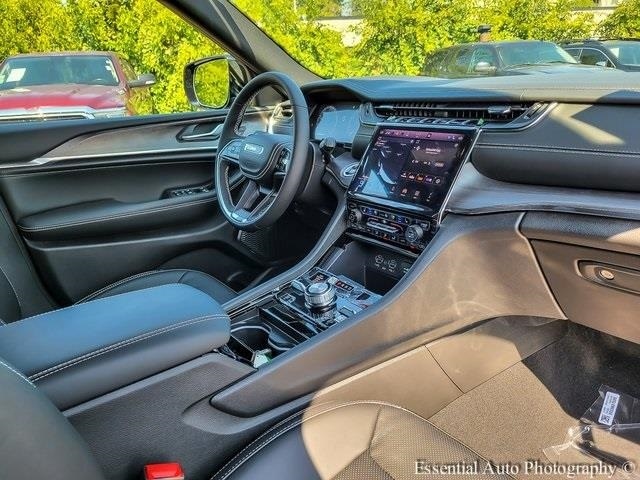 2025 JEEP GRAND CHEROKEE L - Image 26