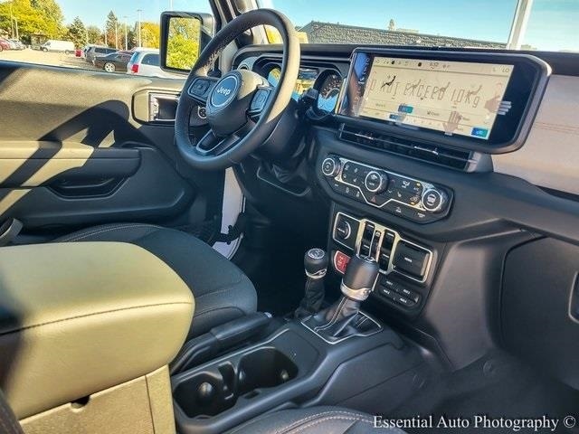 2026 JEEP WRANGLER - Image 17