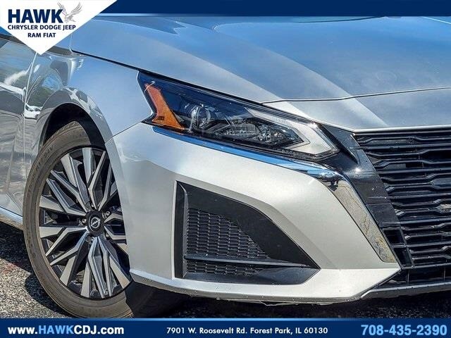 2023 Nissan Altima 2.5 SV photo 2