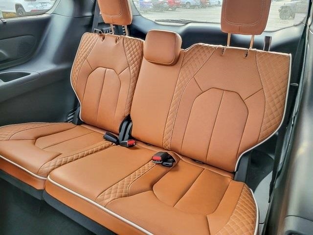 2026 CHRYSLER PACIFICA - Image 12