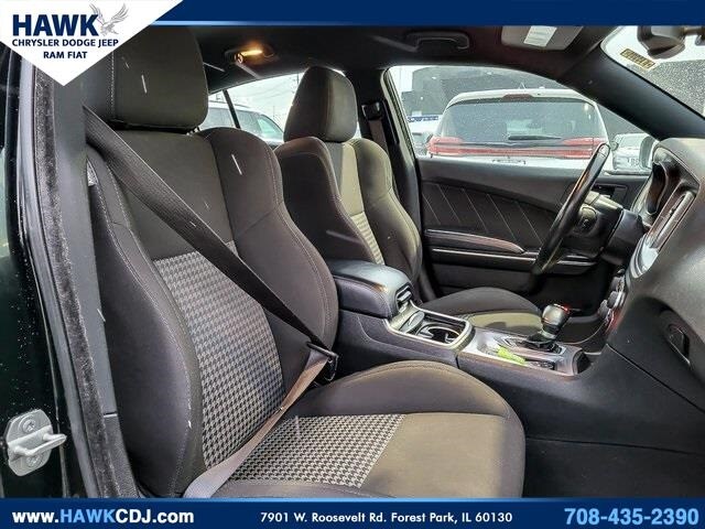 2023 DODGE CHARGER - Image 32