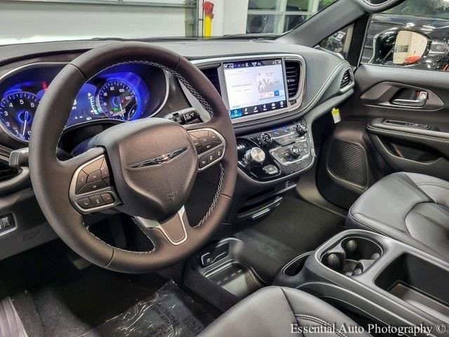 2026 CHRYSLER PACIFICA - Image 23