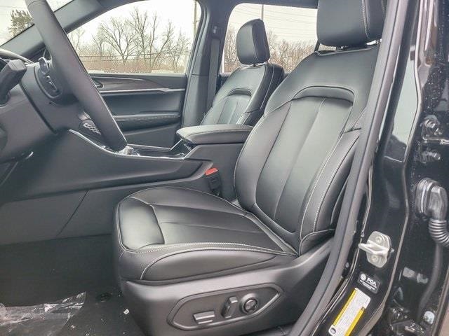 2026 JEEP GRAND CHEROKEE L - Image 8