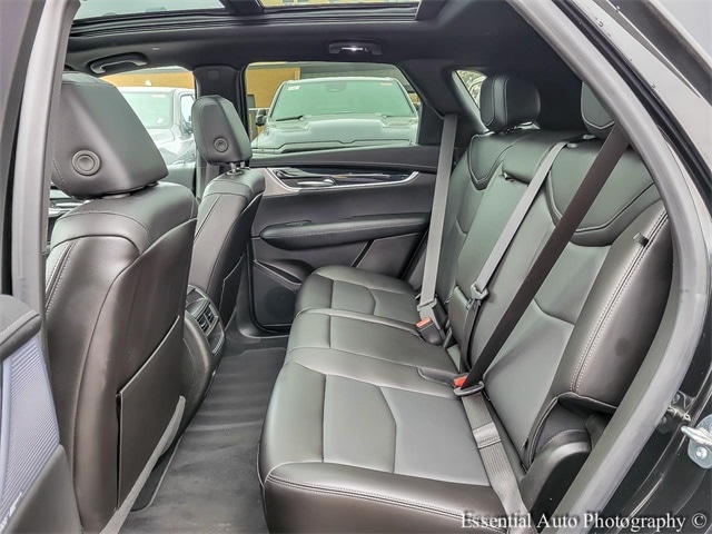 2025 CADILLAC XT5 - Image 11