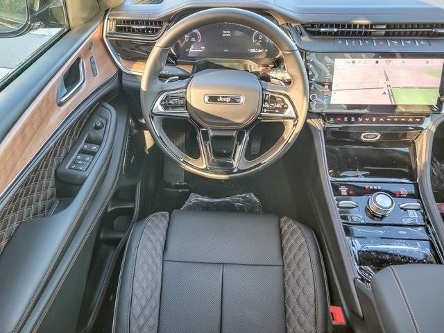 2026 JEEP GRAND CHEROKEE - Image 12