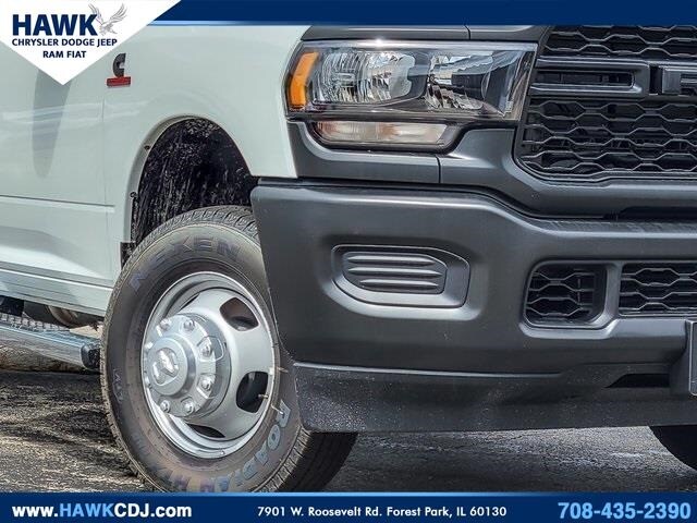 2024 Ram 3500 Tradesman photo 3